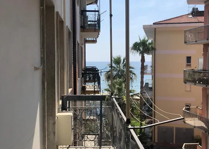 Apartamento Palazzotto San Luca Marina dʼAndora